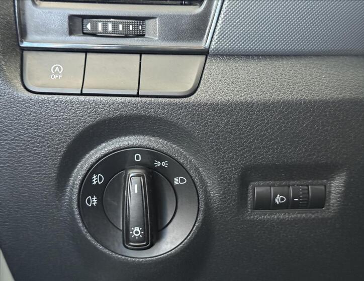 Škoda Fabia 12