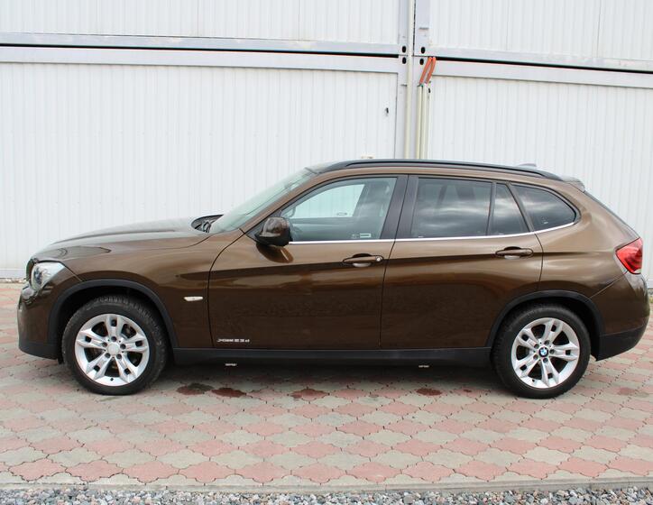 BMW X1 6