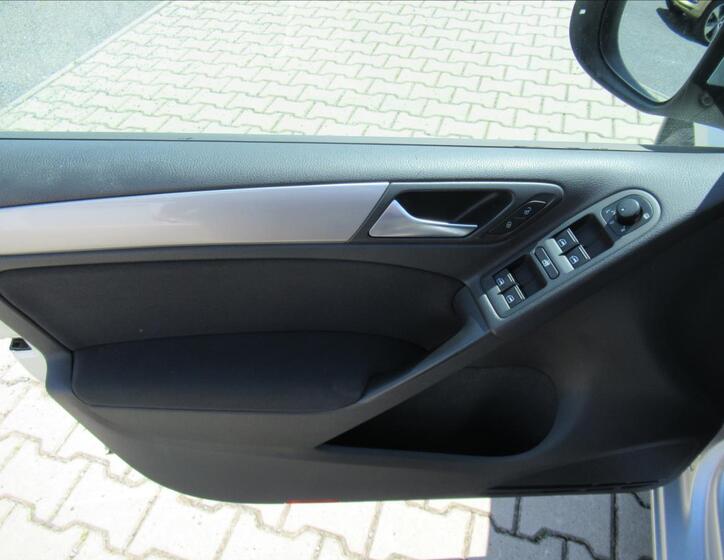 Volkswagen Golf 18