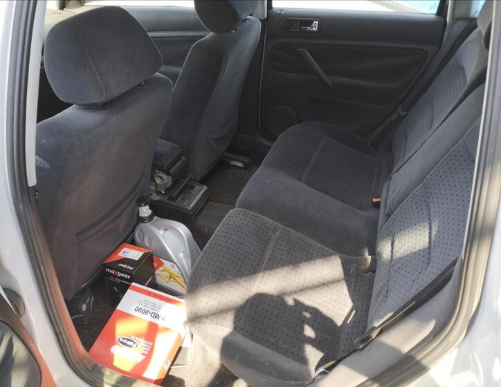 Volkswagen Passat 9
