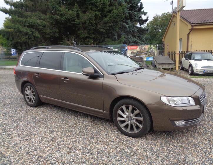 Volvo V70 4