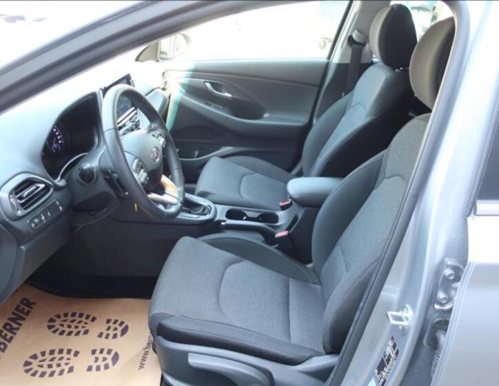 Hyundai i30 11