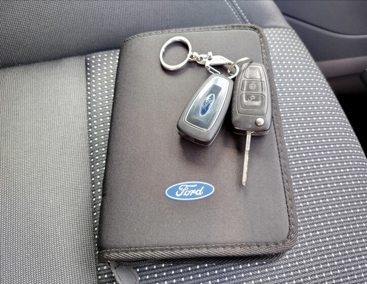 Ford C-MAX 37