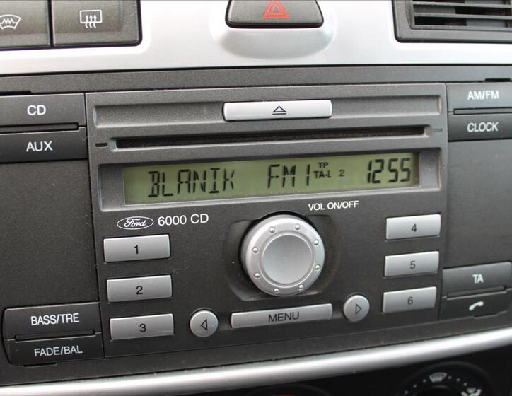 Ford Fiesta 12