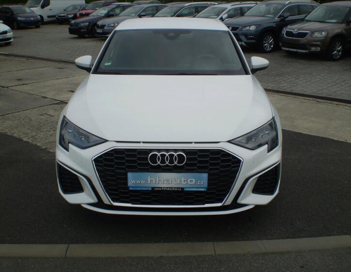 Audi A3 1