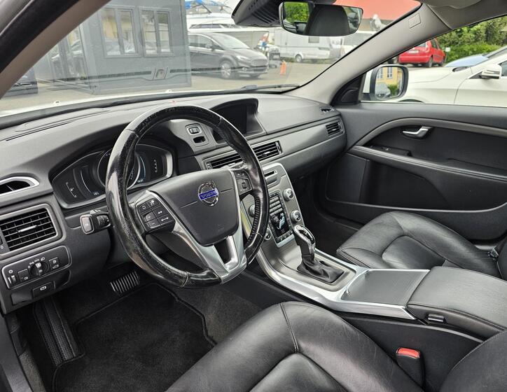Volvo XC70 12