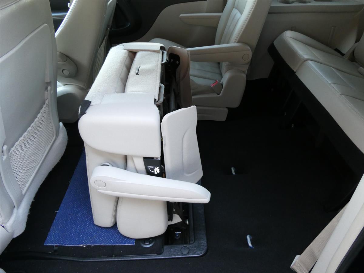 Chrysler Town & Country