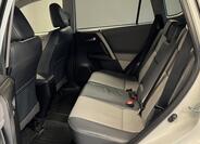 Toyota RAV4 8