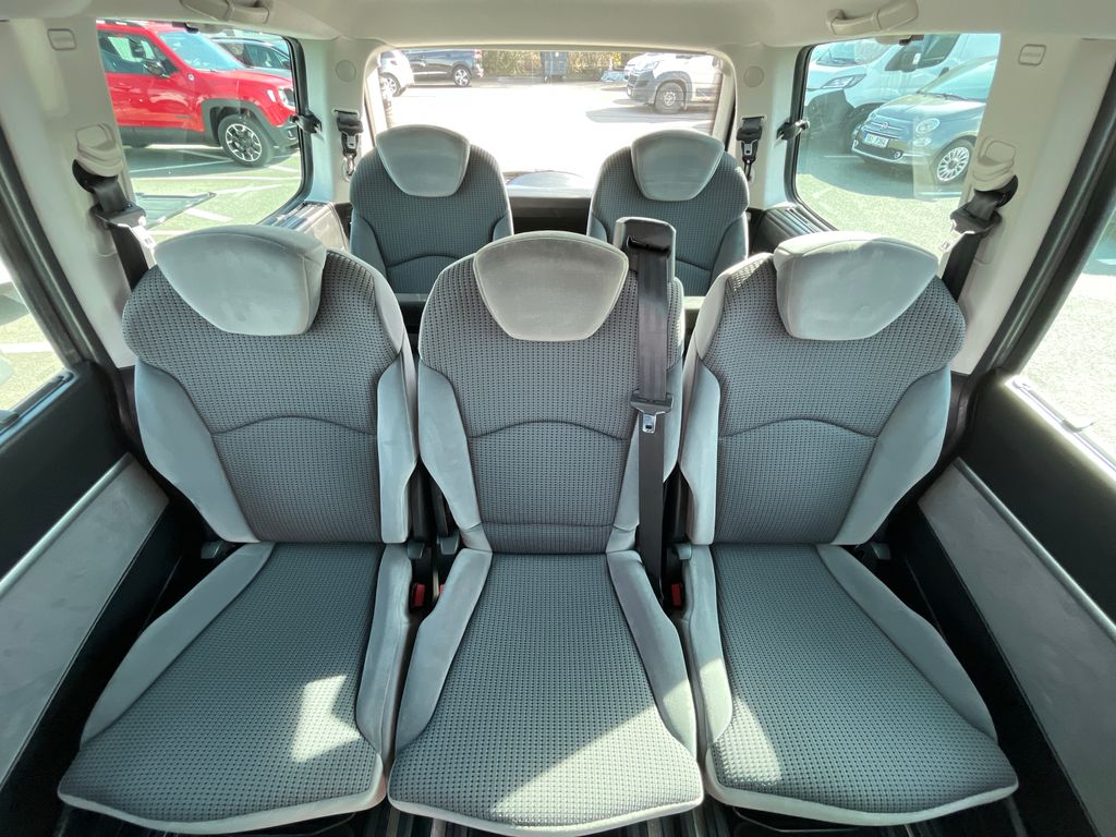 Peugeot 807