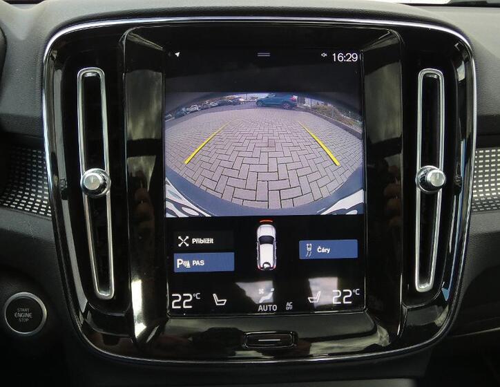 Volvo XC40 15