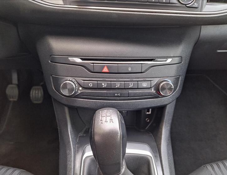 Peugeot 308 12