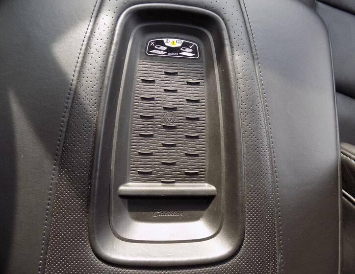 Cadillac Escalade 46