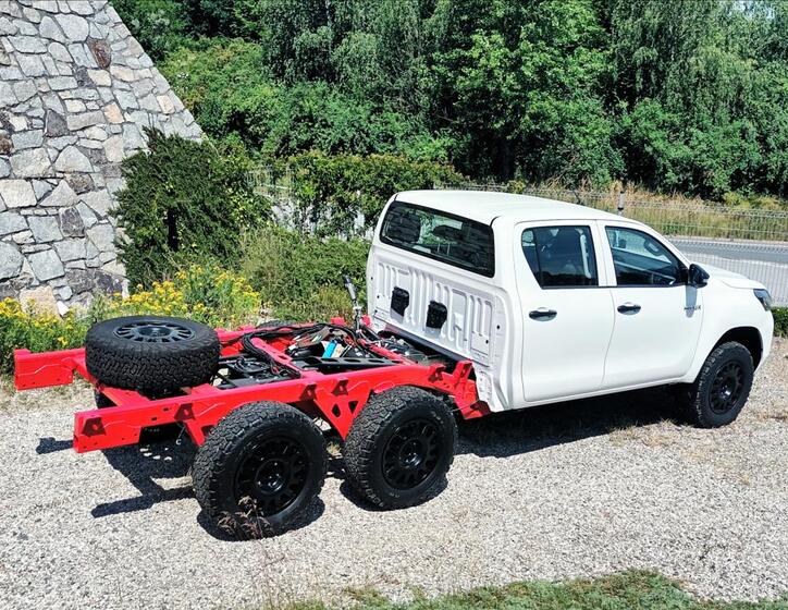 Toyota Hilux 7