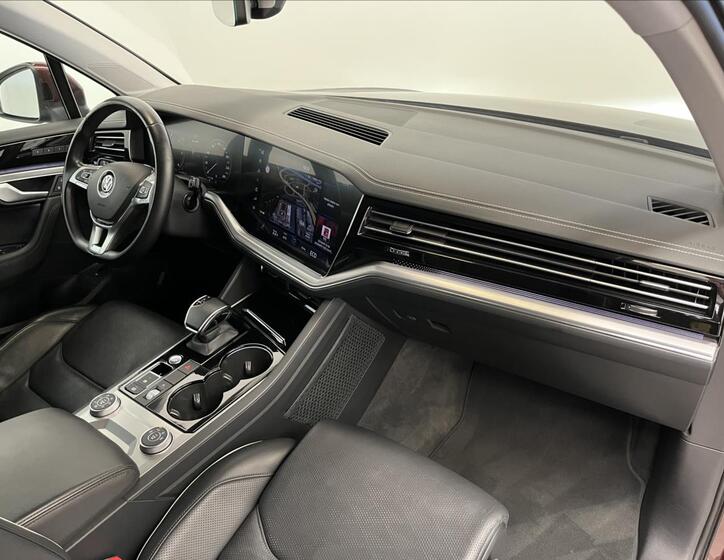 Volkswagen Touareg 23
