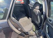 Volkswagen Golf 38