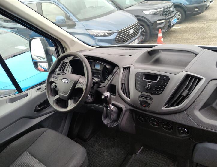 Ford Transit 18