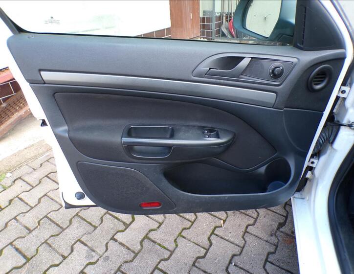 Škoda Octavia 12