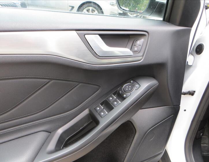 Ford Focus 12