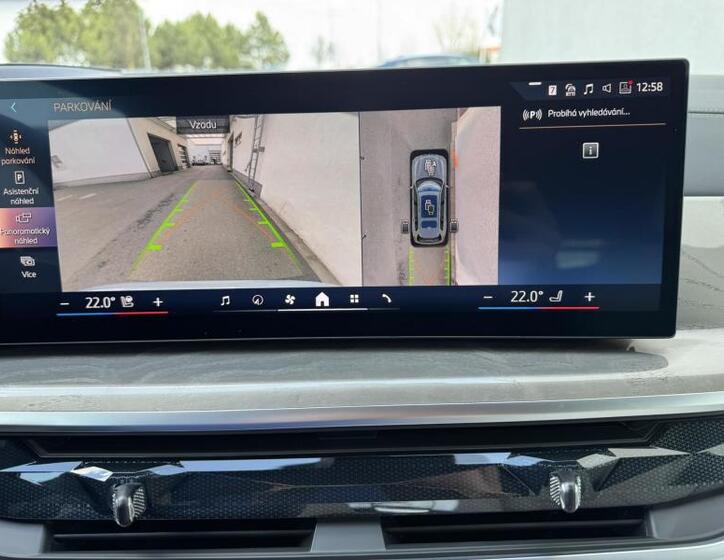 BMW X7 11