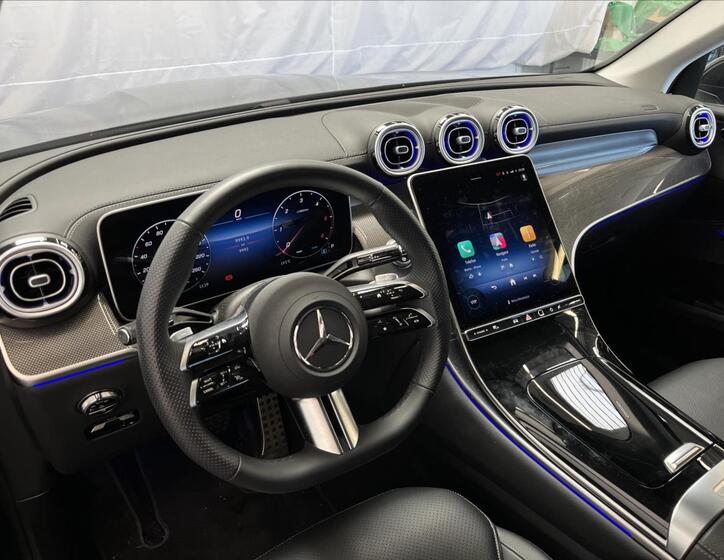 Mercedes-Benz GLC 9