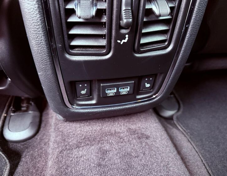 Jeep Grand Cherokee 16