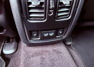 Jeep Grand Cherokee 16