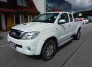 Toyota Hilux 2