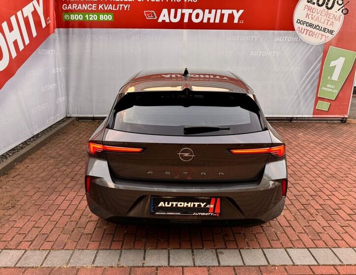 Opel Astra 8