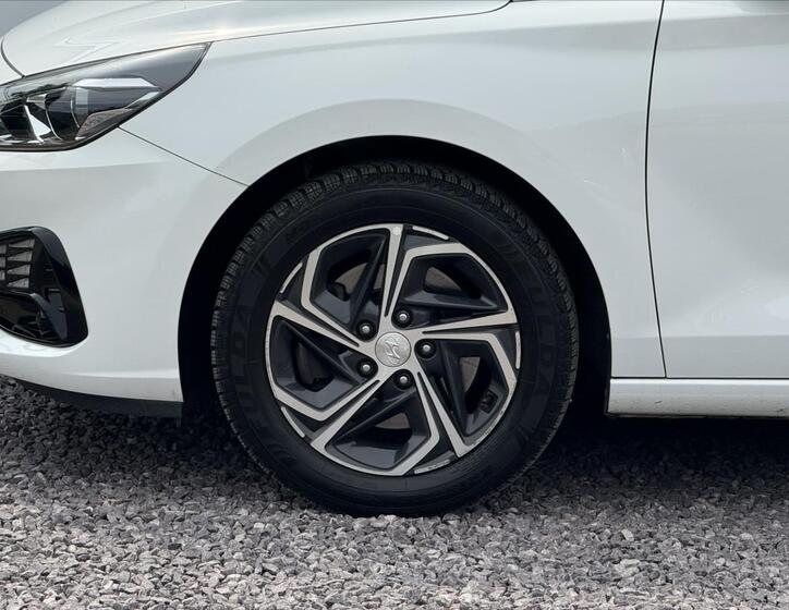 Hyundai i30 25