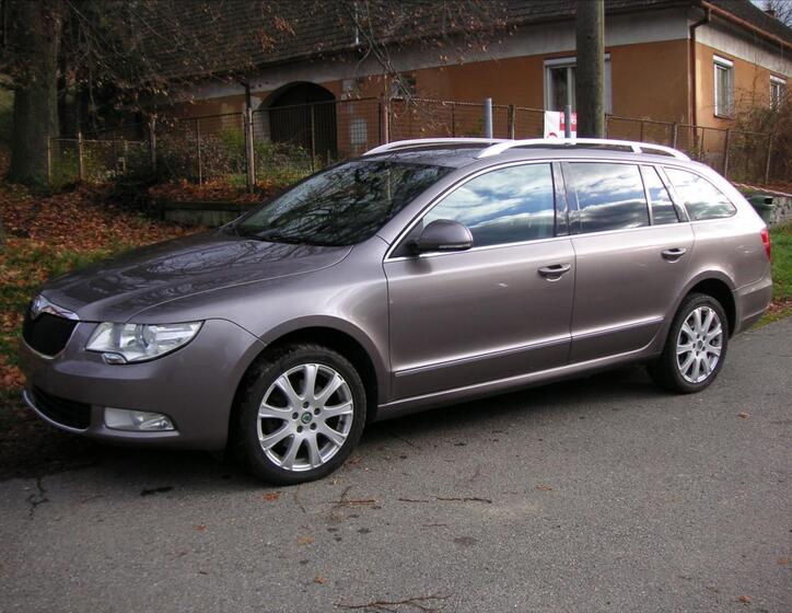 Škoda Superb 1