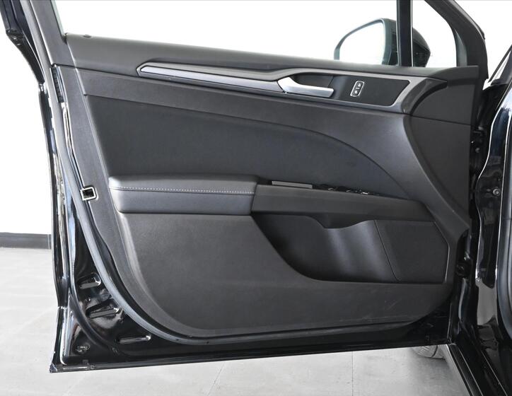 Ford Mondeo 24