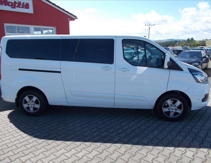 Ford Transit Custom 9