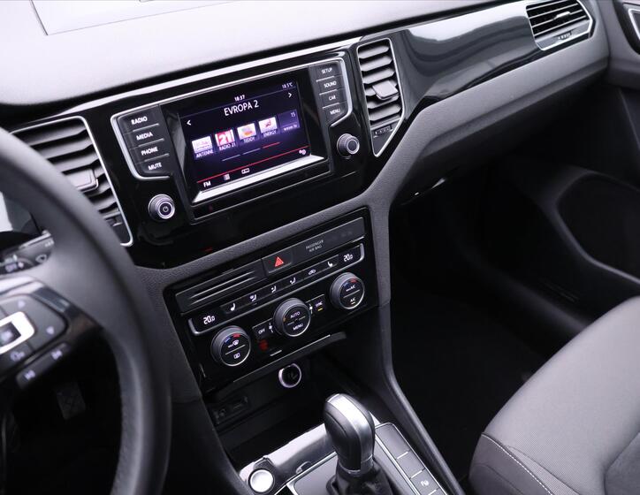 Volkswagen Golf Sportsvan 19