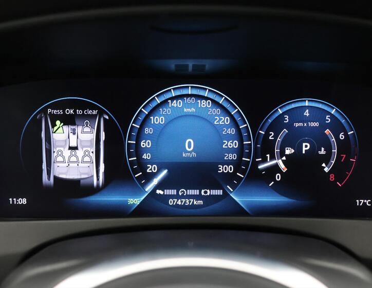 Jaguar XE 23