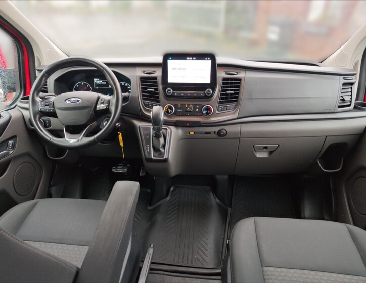 Ford Transit Custom 8