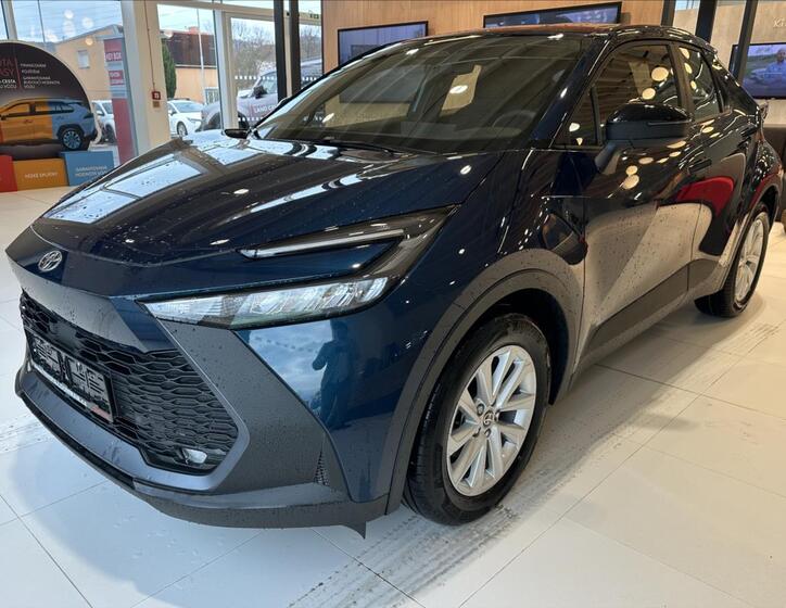 Toyota C-HR 3