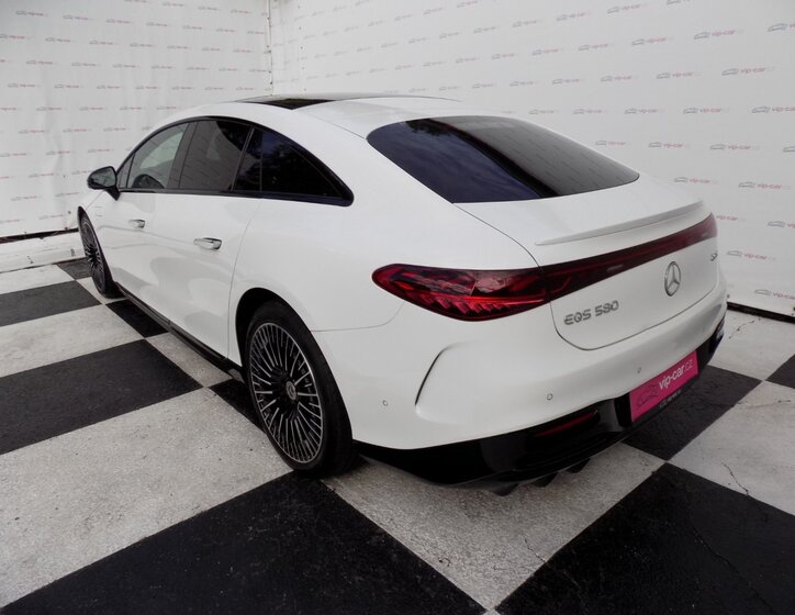Mercedes-Benz EQS 3