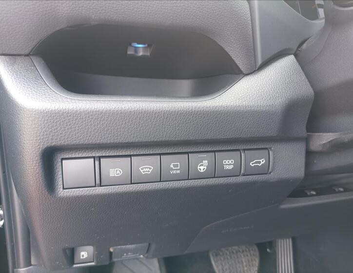 Toyota RAV4 12