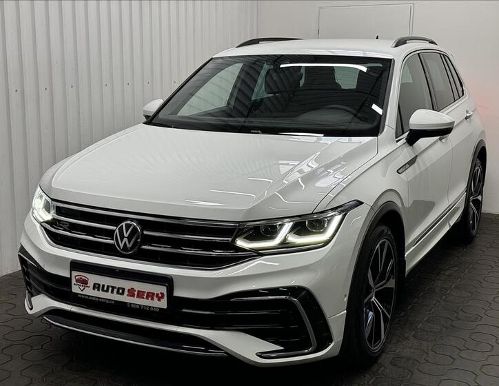Volkswagen Tiguan 1
