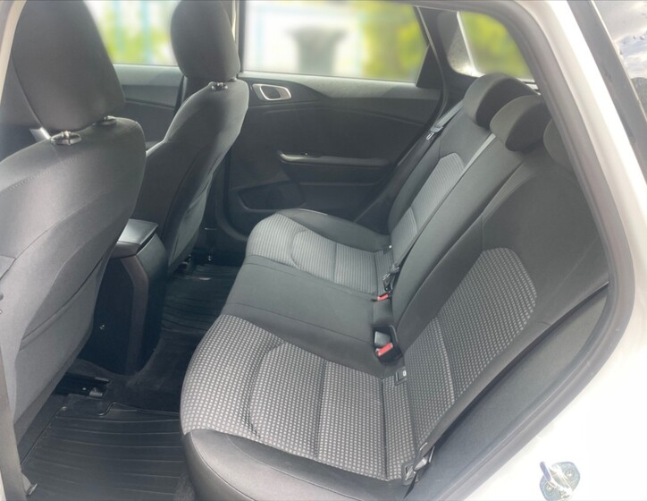 KIA Ceed 8