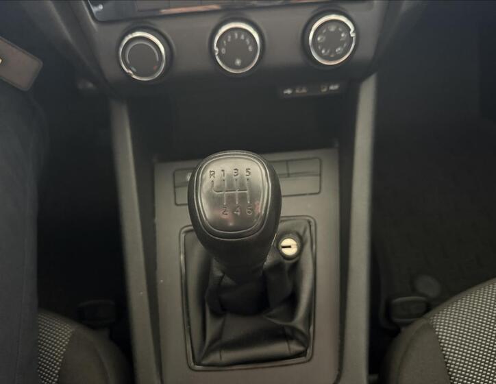 Škoda Octavia 16