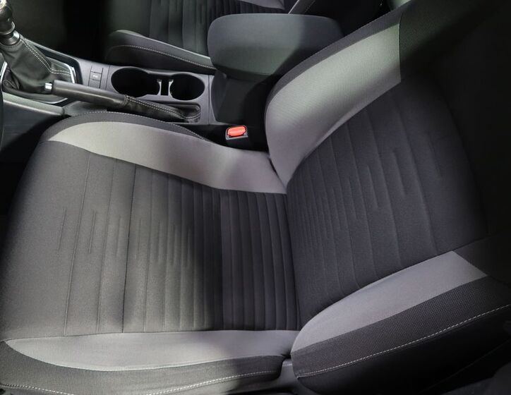 Toyota Auris 9