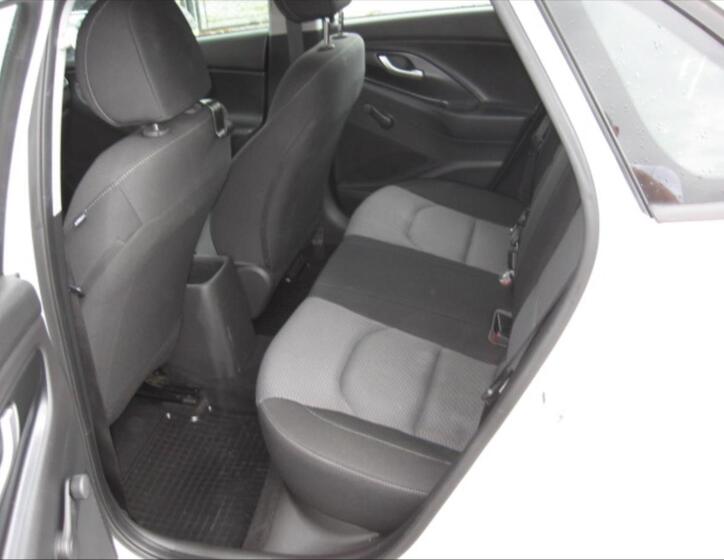 Hyundai i30 8