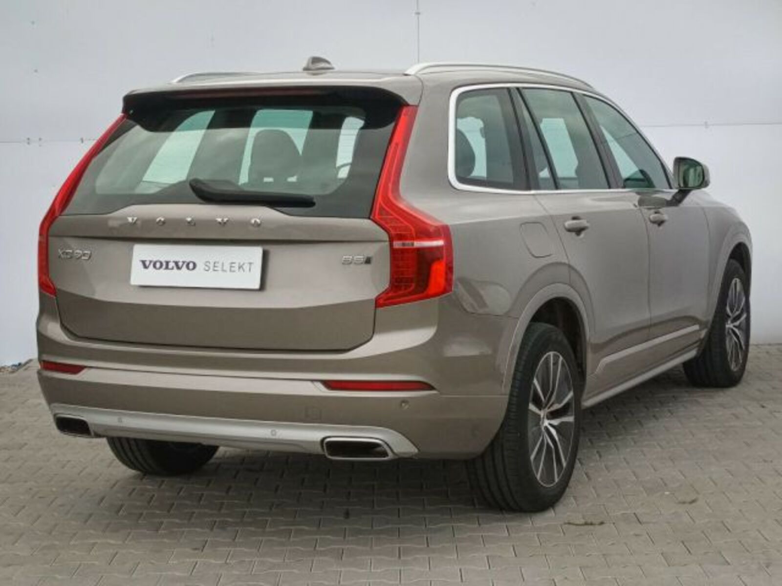 Volvo XC90 8