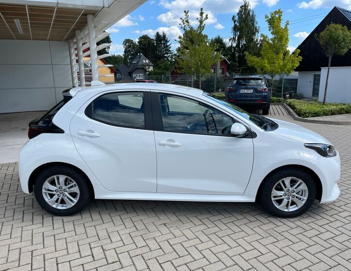 Toyota Yaris 7
