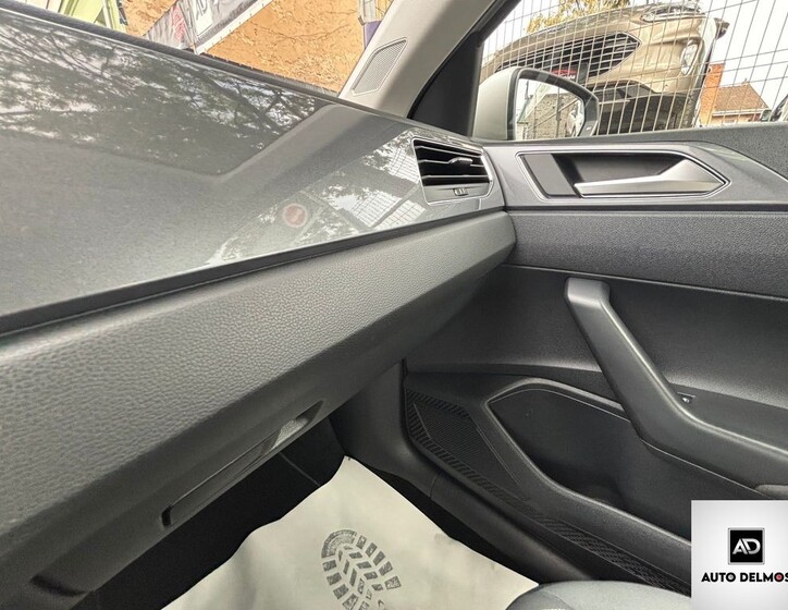 Volkswagen Polo 38