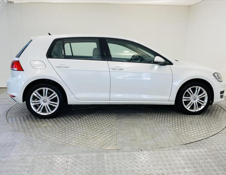 Volkswagen Golf 20