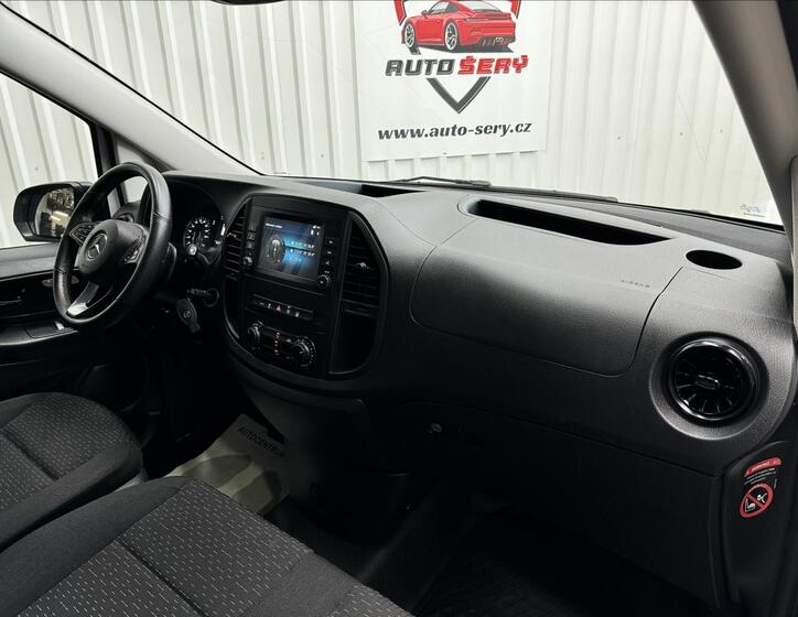 Mercedes-Benz Vito 33