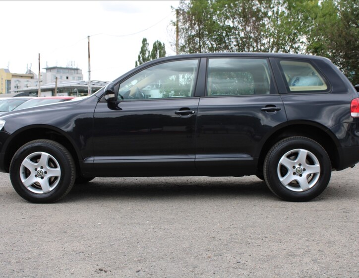 Volkswagen Touareg 8