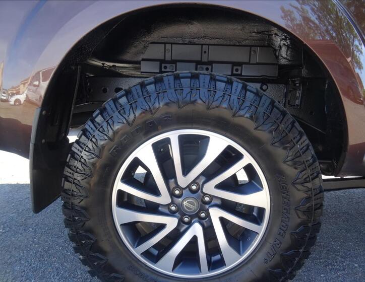Nissan Navara 12